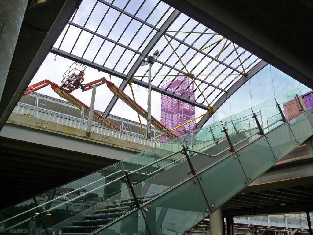 Commercial safety glass and glass roof